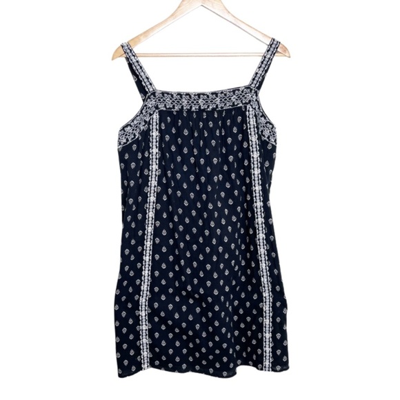 New with Tag Women Old Navy Embroidered Leaf Pattern Spaghetti Strap Mini Dress - Picture 1 of 16